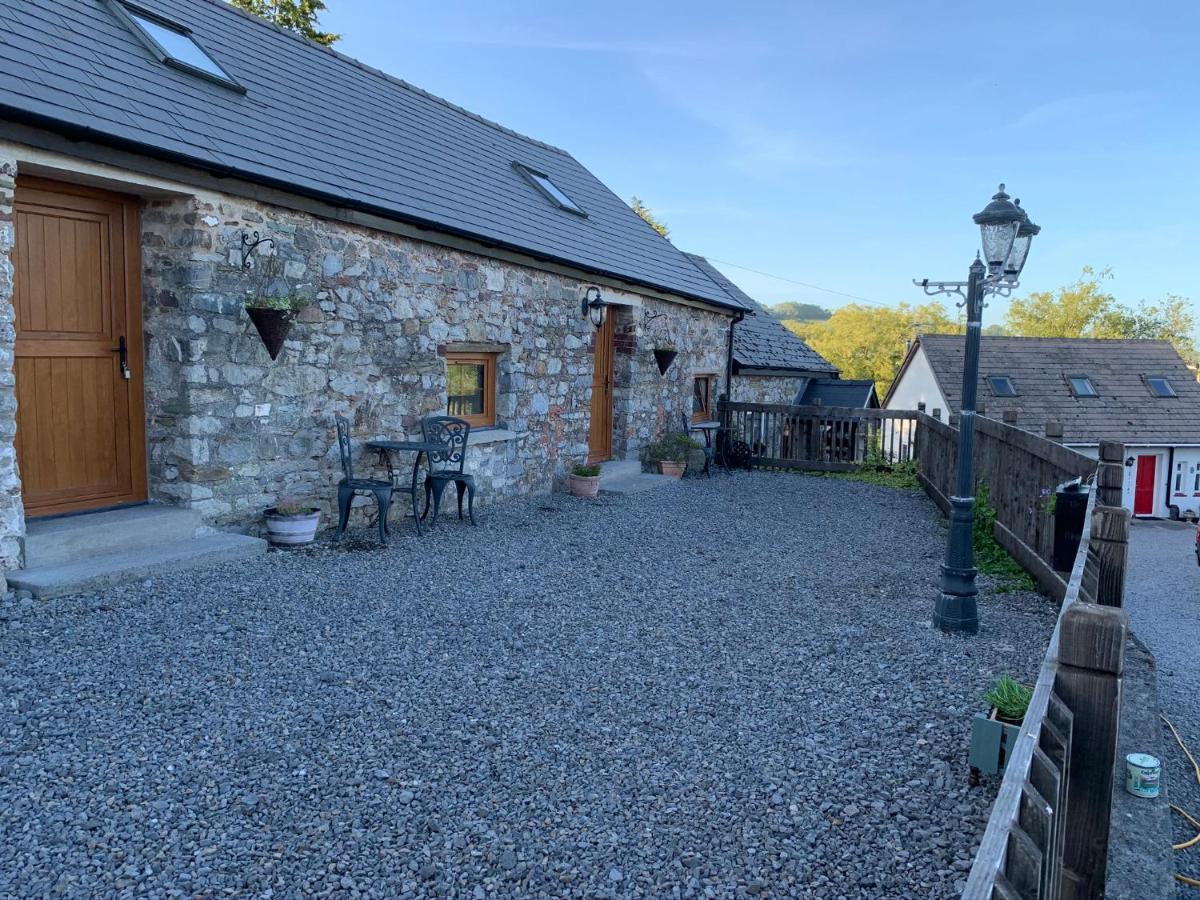 Hotel The Reindeer Retreat Buttercup Twin Kidwelly Exterior foto
